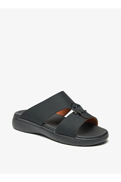 Le Confort الصنادل الصلبة الانزلاق على