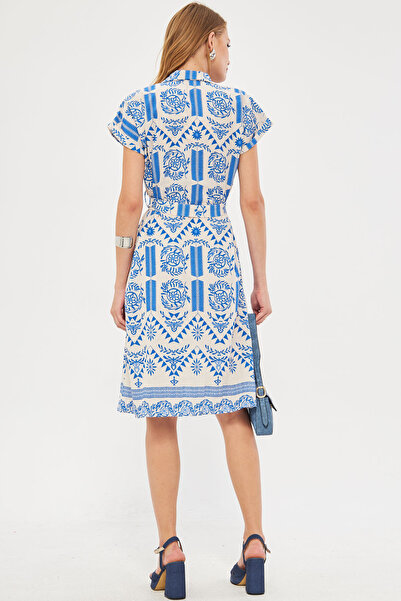 armonika Rochie cămașă cu imprimeu albastru cu aspect de in pentru femei - cu centură, mânecă scurtă ARM-24Y 001108