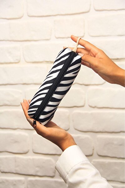 BYBAG Zebra Desenli Baskılı Çizgili Siyah Beyaz Kalemlik Fermuarlı Makyaj Çantası