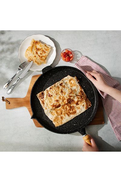 Nehir Granite Decorated Cast Pancake Pan 33cm