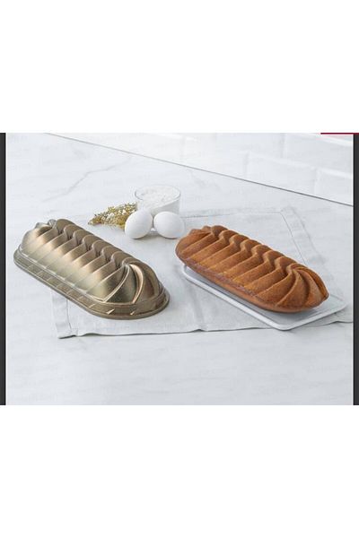 Nehir Bella Gold Cast Baton Cake Mold 35cm
