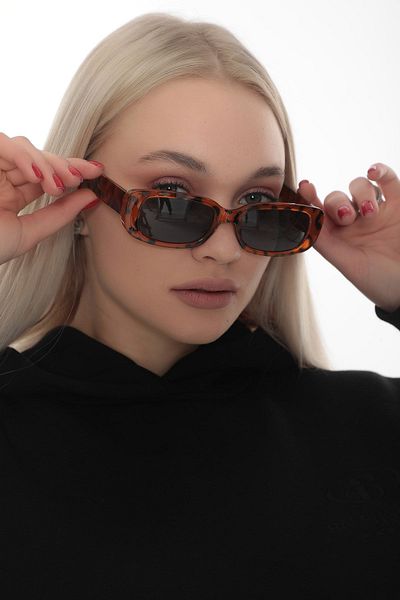 STAOOM Rectangle Design Sunglasses