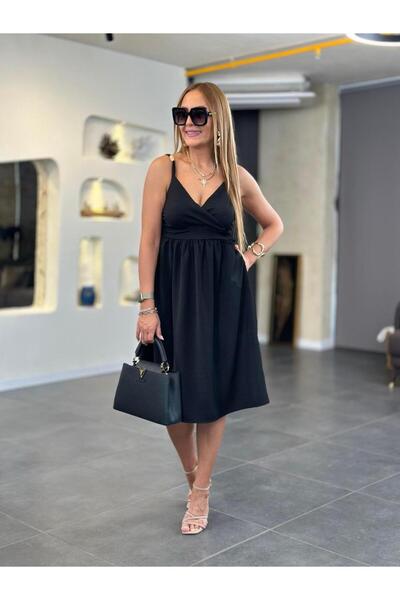 Sümeyra Moda Ahşap Bocuklu Kruvaze Askılı Siyah Elbise