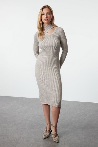 Trendyol Collection Πλεκτό Φόρεμα Midi Mink - Cut Out Detail, TWOAW24EL00028