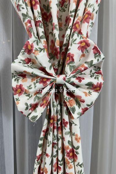 GLOMAR Kitchen Curtain - 1/3 Crispy Floral Red Pattern, Rustic Short Background Curtain with Barbell