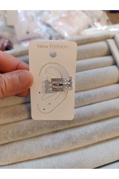 Renna cartilage earrings thick 316 L steel earrings with zircon stones
