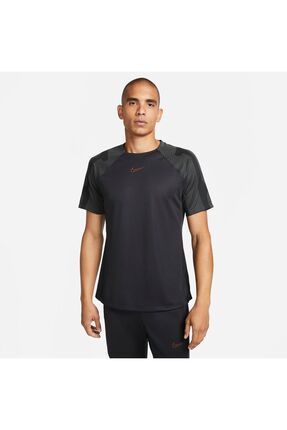 Nike Dri FIT Strike Erkek Siyah Antrenman T shirt Fiyat Yorumlar Trendyol