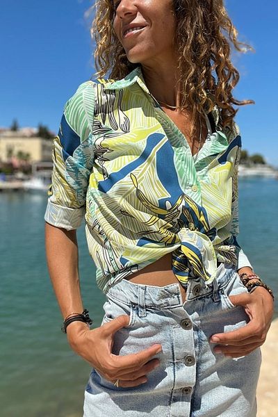 Güneşkızı Yellow-Green Leaf Patterned Women's Shirt - GK-BSTK4025