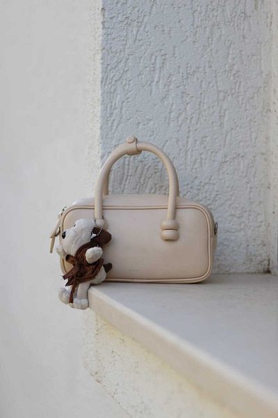 Moom Bag Γυναικεία κρέμα αρκουδάκι μασκότ - ώμου και τσάντα χειρός με λαβή