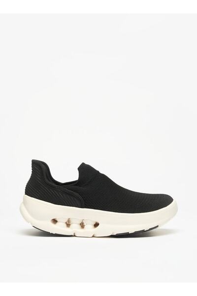 Dash Textured Slip On Sports Shoes
