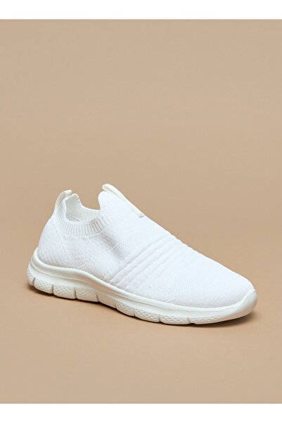 Dash Textured Slip On Sports Shoes