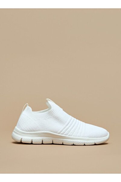 Dash Textured Slip On Sports Shoes