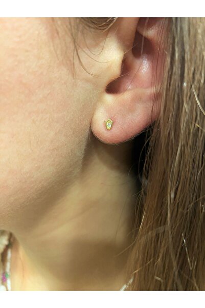 Hepimitu Lale Figürlü Tragus Piercing Altın Küpe