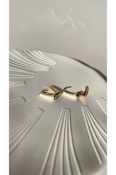 Glowear Atelier Pearlescent Gold Detailed Minimal Earrings