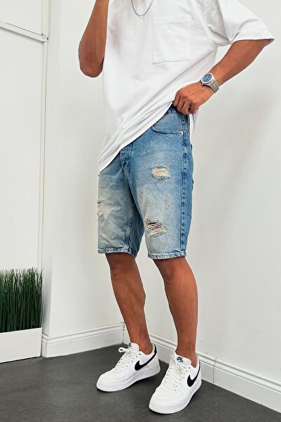 Genel Markalar Boyfriend Mavi Taşlamalı Yırtık Detaylı Kot Kapri Şort