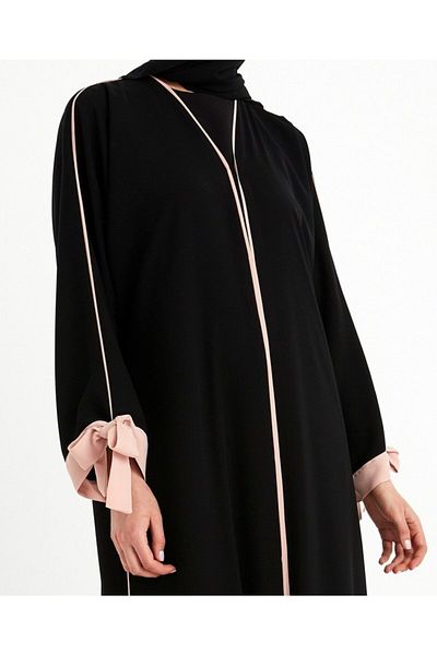 Nuum Design Powder Piping Detailed Abaya Black
