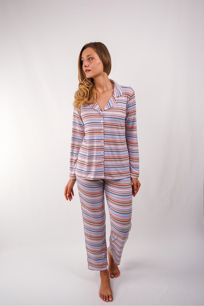 Butik Yumuşak Dokulu Ve Renkli Çizgi Desenli Pamuklu Uzun Kollu Kadın Pijama Takımı