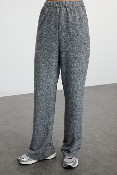 Trendyol Collection Rugalmas, puha antracit blúz és nadrág szett - kapucnis, TWOAW25AU00076