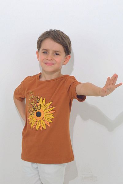 ASG TEKSTİL Детска тениска с къс ръкав, кафява, с шарка на маргаритки