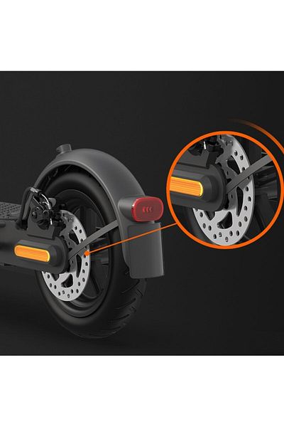 e-Scooter Markets Electric Scooter Set of 2 Rim Front Rear Wheel Protection Cover & Reflector-Xiaomi 1s, M365, Pro, Pro2