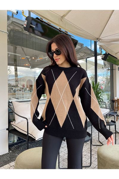 Puella Pulover multicolor cu model negru cu diamante de damă