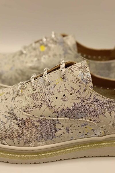 Ametist Jenny Gümüş Çiçekli Deri Sneaker