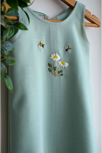 Aslı Türkoğlu Fata - Rochie de in cu detaliu broderie