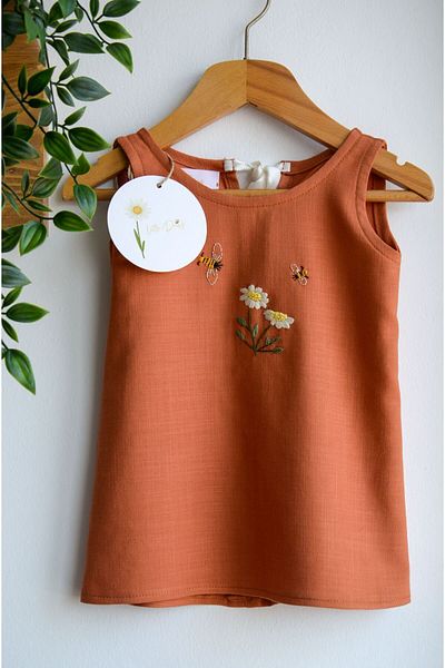 Aslı Türkoğlu Fata - Rochie de in cu detaliu broderie
