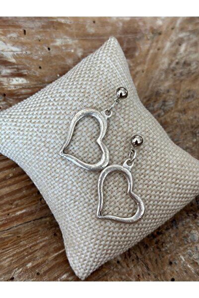 by özllem Heart Studded Earrings