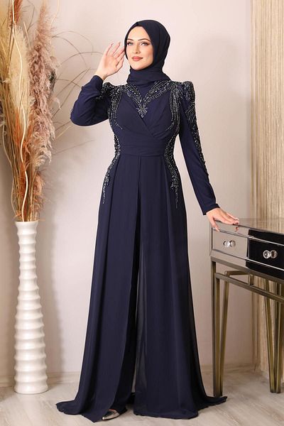 Fashion Showcase Salopetă lungă din șifon albastru bleumarin - Hijab de seară cu pliuri și broderie cu margele