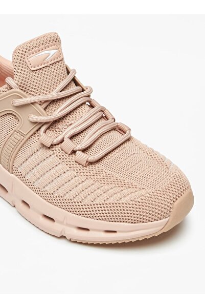 Dash Textured Lace-Up Sports Shoes