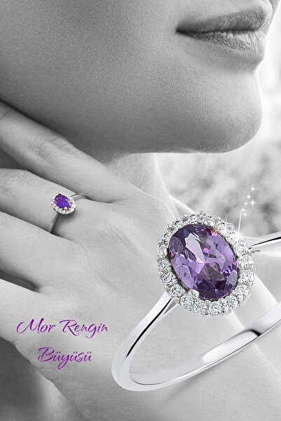 Hepimitu Mor Taşlı Altın Yüzük