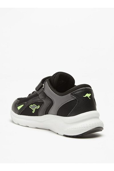 Kangaroos حذاء رياضي للأولاد مزود بخطاف وحلقة للإغلاق