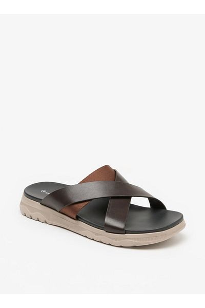 Le Confort Solid Criss Cross Strap Sandals