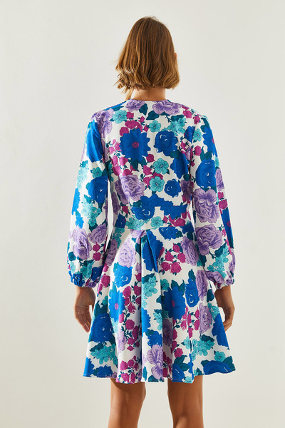 Bianco Lucci Kadın V Yaka Düğme Detaylı Çiçek Desenli Elbise 21400 60251671