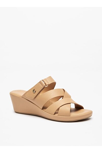 Le Confort صندل نسائي سهل الارتداء بحزام متقاطع وكعب عريض