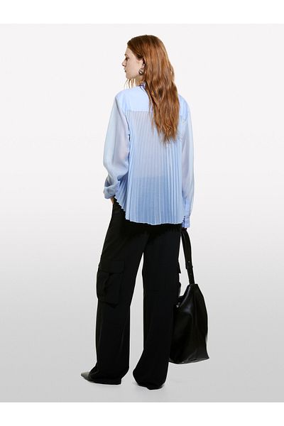 Sisley Cămașă de damă din denim albastru deschis - față scurtă, fustă lungă în spate cu detaliu plisat, mânecă lungă