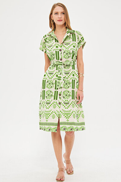 armonika Pistáciově zelené lněné vzorované dámské košilové šaty – s páskem, krátký rukáv ARM-24Y 001108