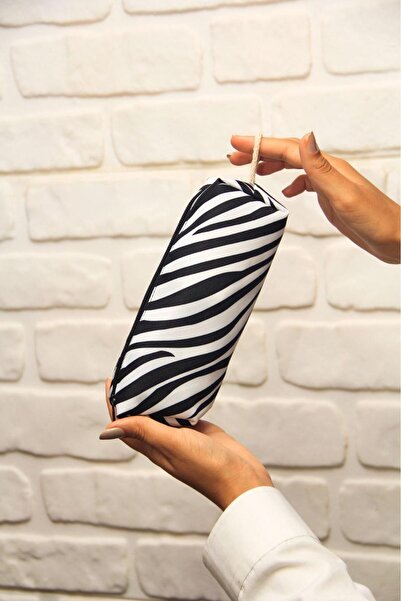 BYBAG Geantă de machiaj cu fermoar cu dungi alb-negru cu model zebră