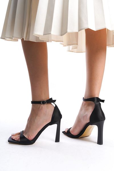 DAY MOON SHOES Single Band Black Satin Thin Heeled Evening Dress Shoes