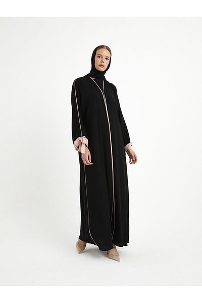 Nuum Design Powder Piping Detailed Abaya Black