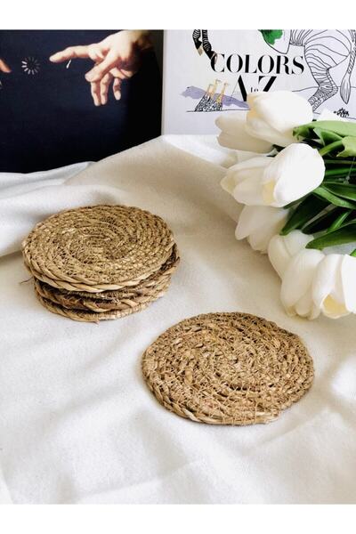 The Huhuu 6 قواعد من القش