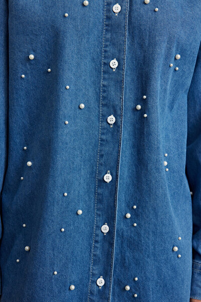 Trendyol Collection Džínová košile s modrými perlami Twoaw25Go00057