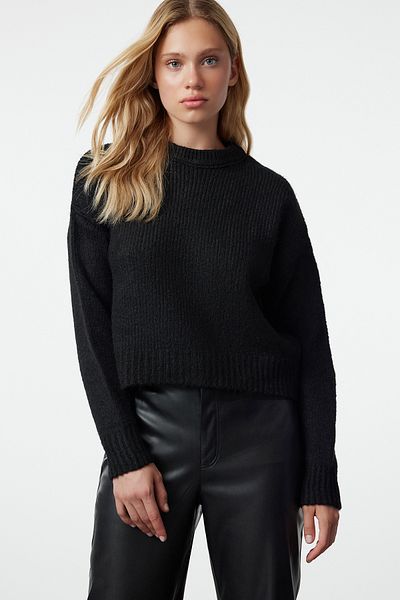 Trendyol Collection Pulover negru cu textura moale, tricotaj de bază, TWOAW23KZ00185