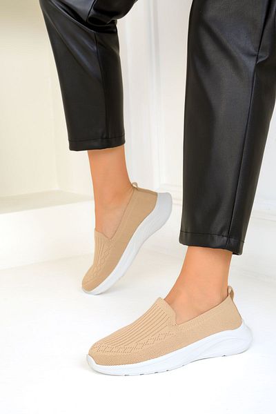 SOHO Women's Sneaker Ten 19452