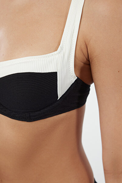 Trendyol Collection Textured Black Balcony Bikini Set - TBESS24BT00151