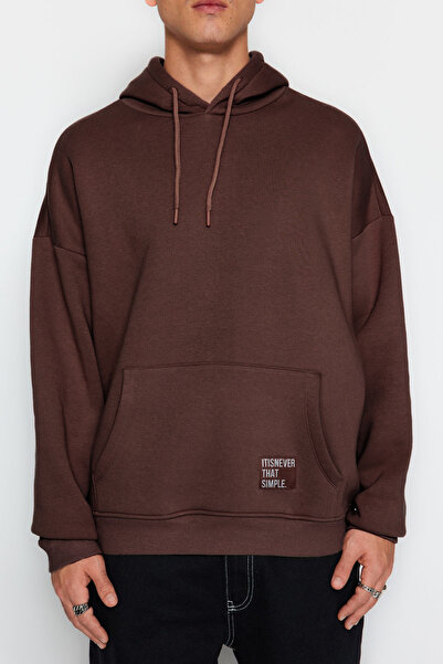 Trendyol Collection Tmavě hnědá oversize mikina s kapucí – fleece/teplá TMNAW21SW2005
