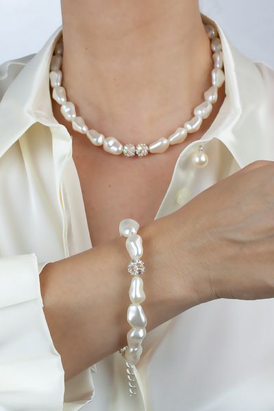 Liveyn Design Baroque Pearl Stone Washer DeTailed Necklace and Bracelet Set