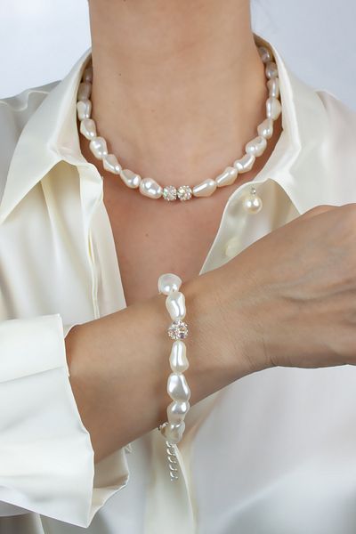 Liveyn Design Baroque Pearl Stone Washer DeTailed Necklace and Bracelet Set