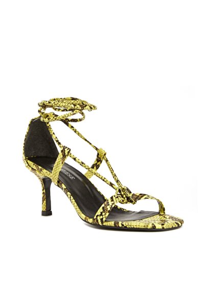 Dıvarese Sarı Krokodil Desenli Kadın Sandalet